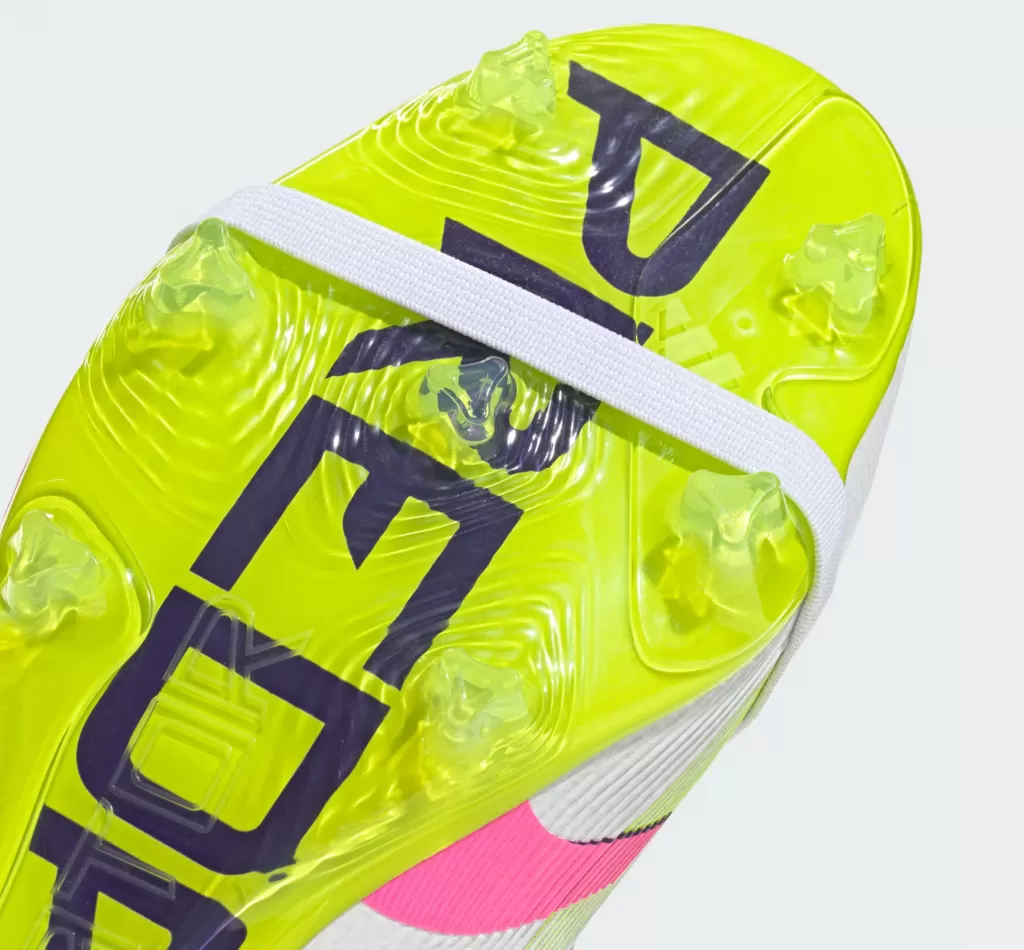 Бутсы полупрофессиональные Adidas Predator Pro FT FG